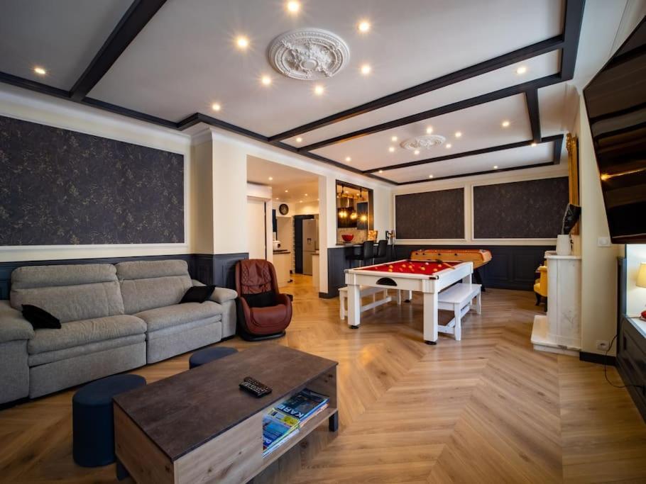 Mega Jeanne D'Arc Billard Baby Foot Logements Insolites Нанси Екстериор снимка