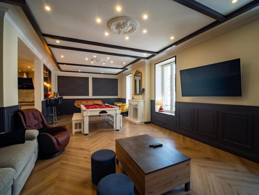 Mega Jeanne D'Arc Billard Baby Foot Logements Insolites Нанси Екстериор снимка